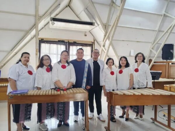 Kegiatan Komisi TPG Muger ( (musik kolintang)